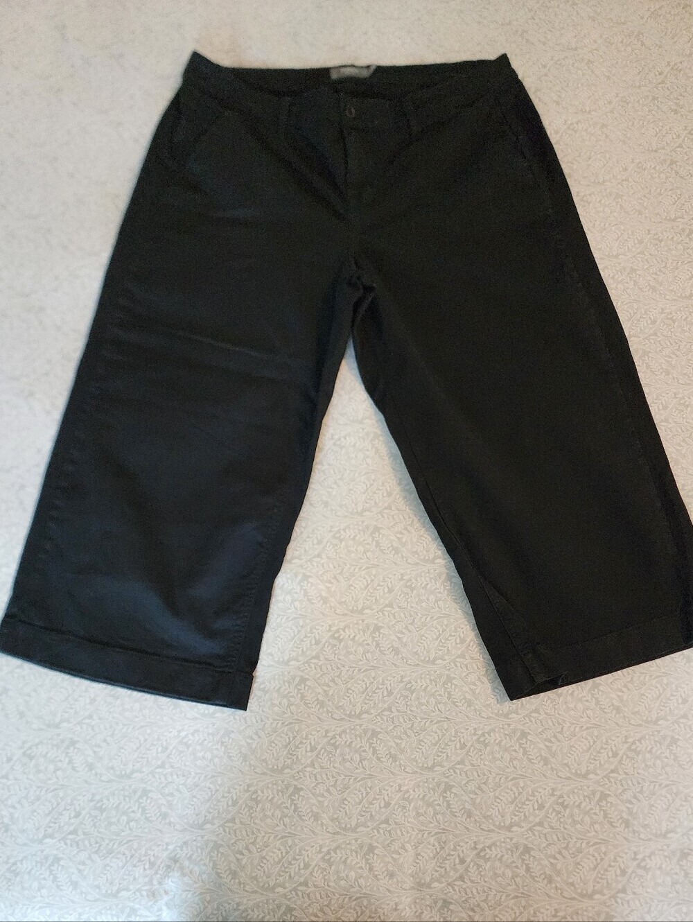 Torrid Cropped Wide Leg Utility Pant in Twill Black, Size 18